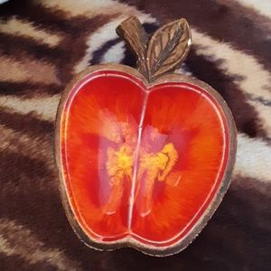 1962 treasure crafts apple tray